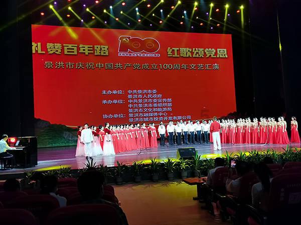 薛祥新画婺源：淡雅与斑斓共舞